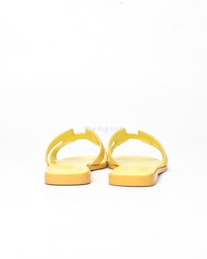 Hermes Jaune Curcuma Ostrich Oran Sandals Size 37-5