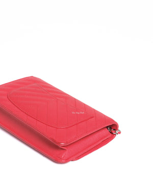 Chanel Red Caviar Chevron Classic WOC GHW-10
