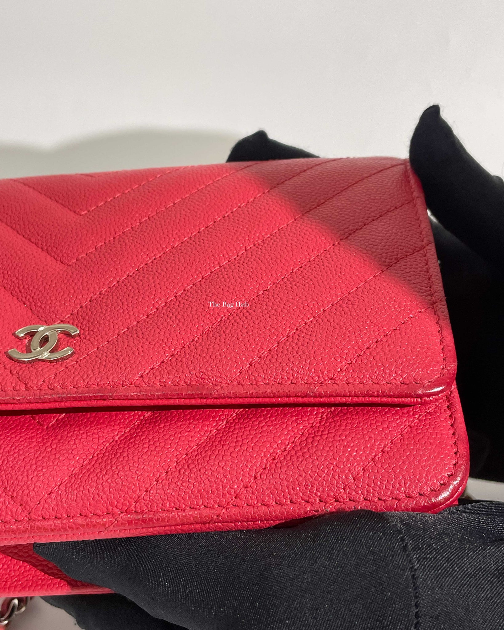 Chanel Red Caviar Chevron Classic WOC GHW-16