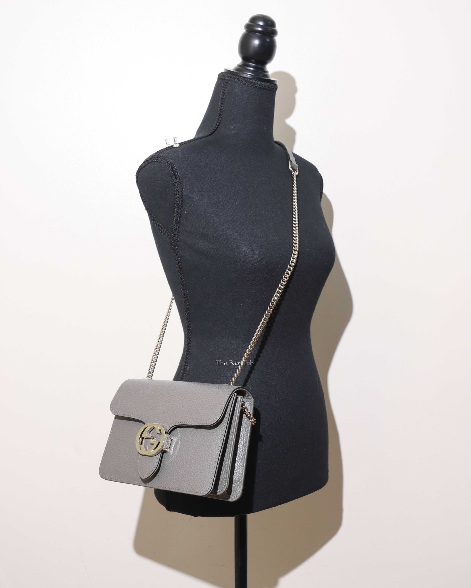 Gucci Interlocking Shoulder Bag (Outlet) Leather Small Neutral 1892512