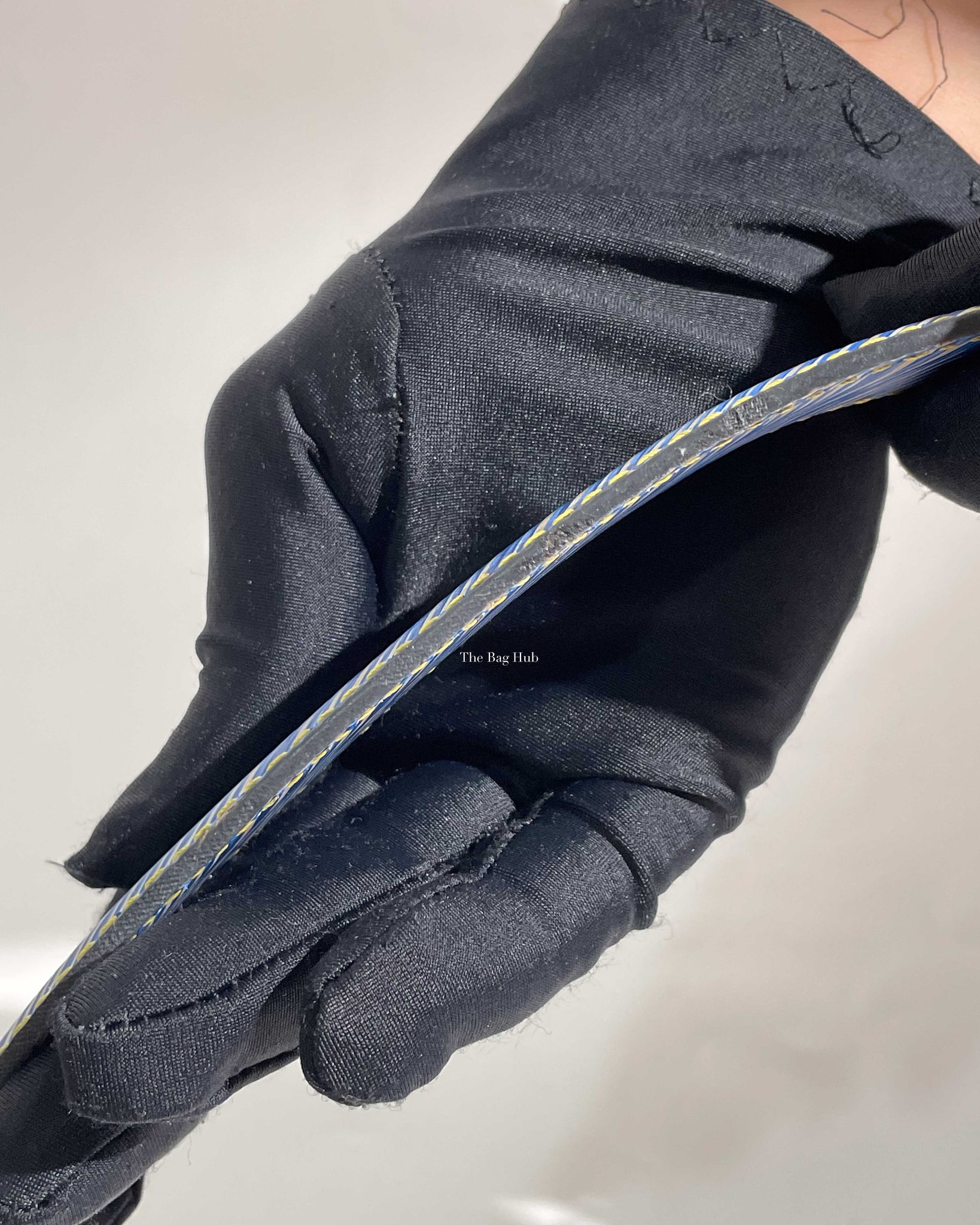 Louis Vuitton Indigo MM Epi Twist Shoulder Bag-24