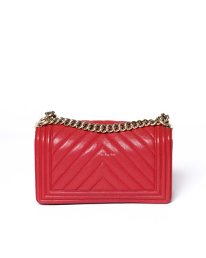 Chanel Red Chevron Caviar Old Medium Le Boy GHW