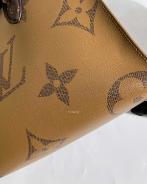 Louis Vuitton LOUIS VUITTON Carry It Monogram Reverse Video Print Light  Brown / Multicolor M45198 Tote Bag 2020 Thin