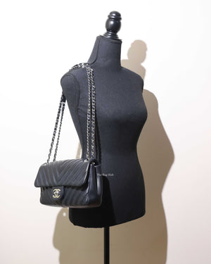 Chanel Black Chevron Medium Double Stitch Flap Bag SHW-12