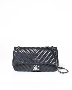 Chanel Black Chevron Medium Double Stitch Flap Bag SHW-2