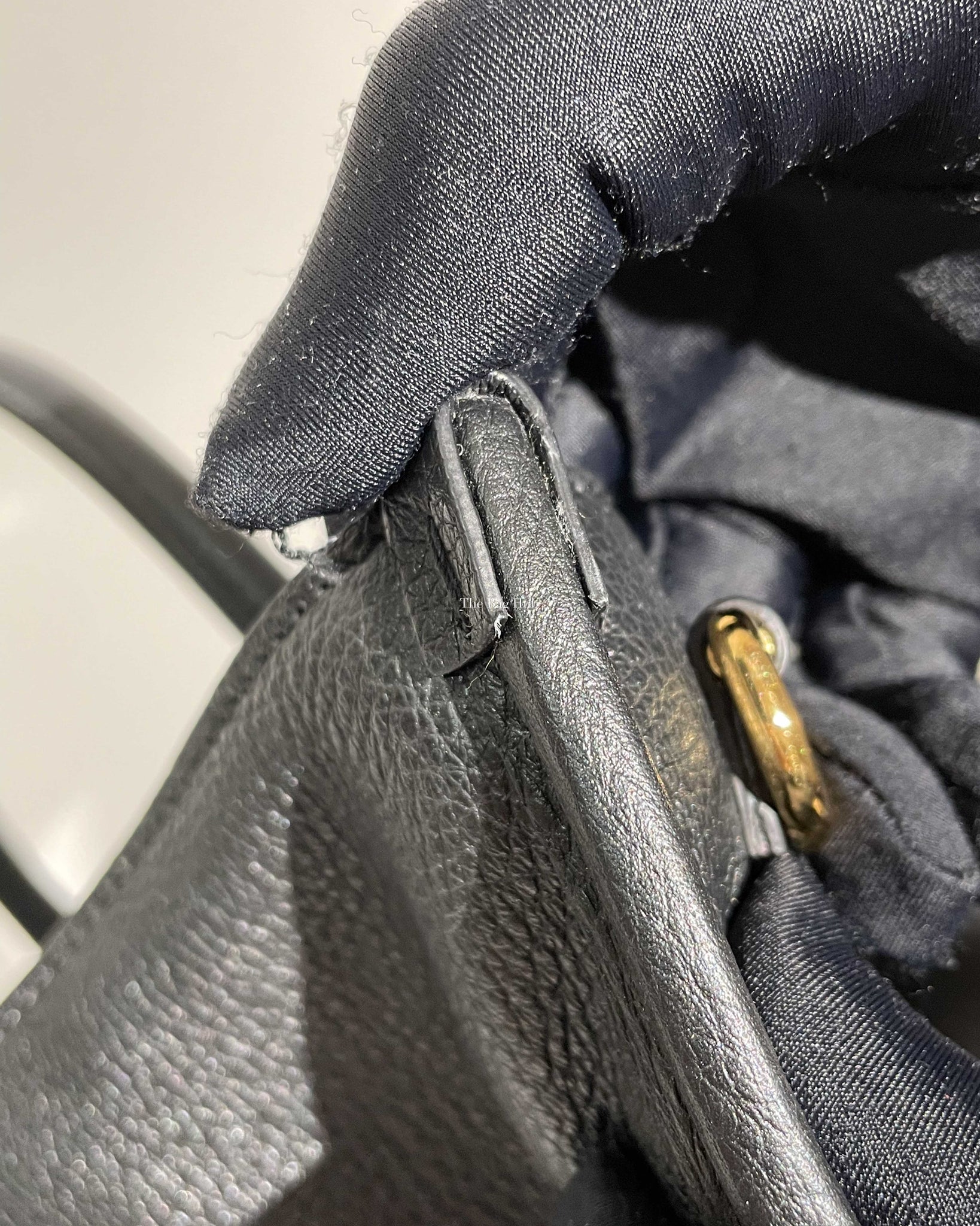 Gucci Black Embossed Logo Leather Tote Bag-19