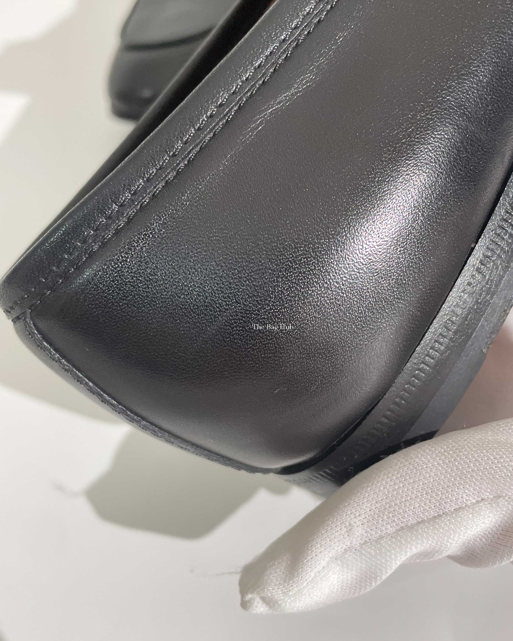 Gucci Black Leather Woman's Jordan Loafer Size 35.5-18