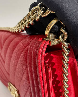 Chanel Red Chevron Caviar Old Medium Le Boy GHW