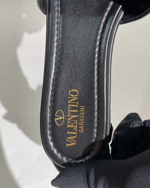 Valentino Garavani Black Leather Roman Stud Flats Size 37