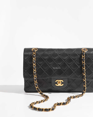Chanel Black Lambskin Vintage Classic Medium Double Flap Bag GHW