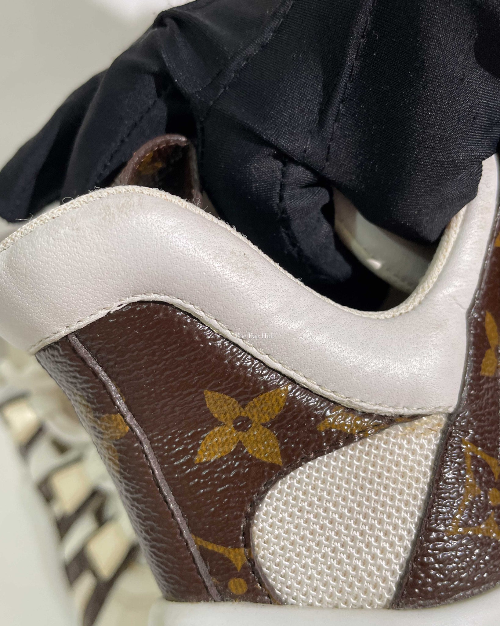 Louis Vuitton White/Monogram Canvas Archlight Lace Up Sneakers Size 42
