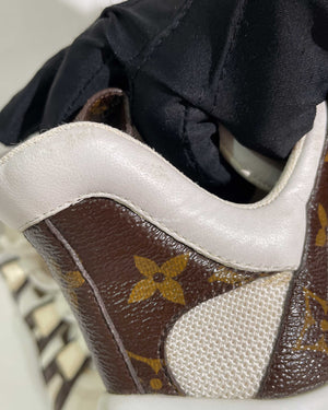 Louis Vuitton White/Monogram Canvas Archlight Lace Up Sneakers Size 42