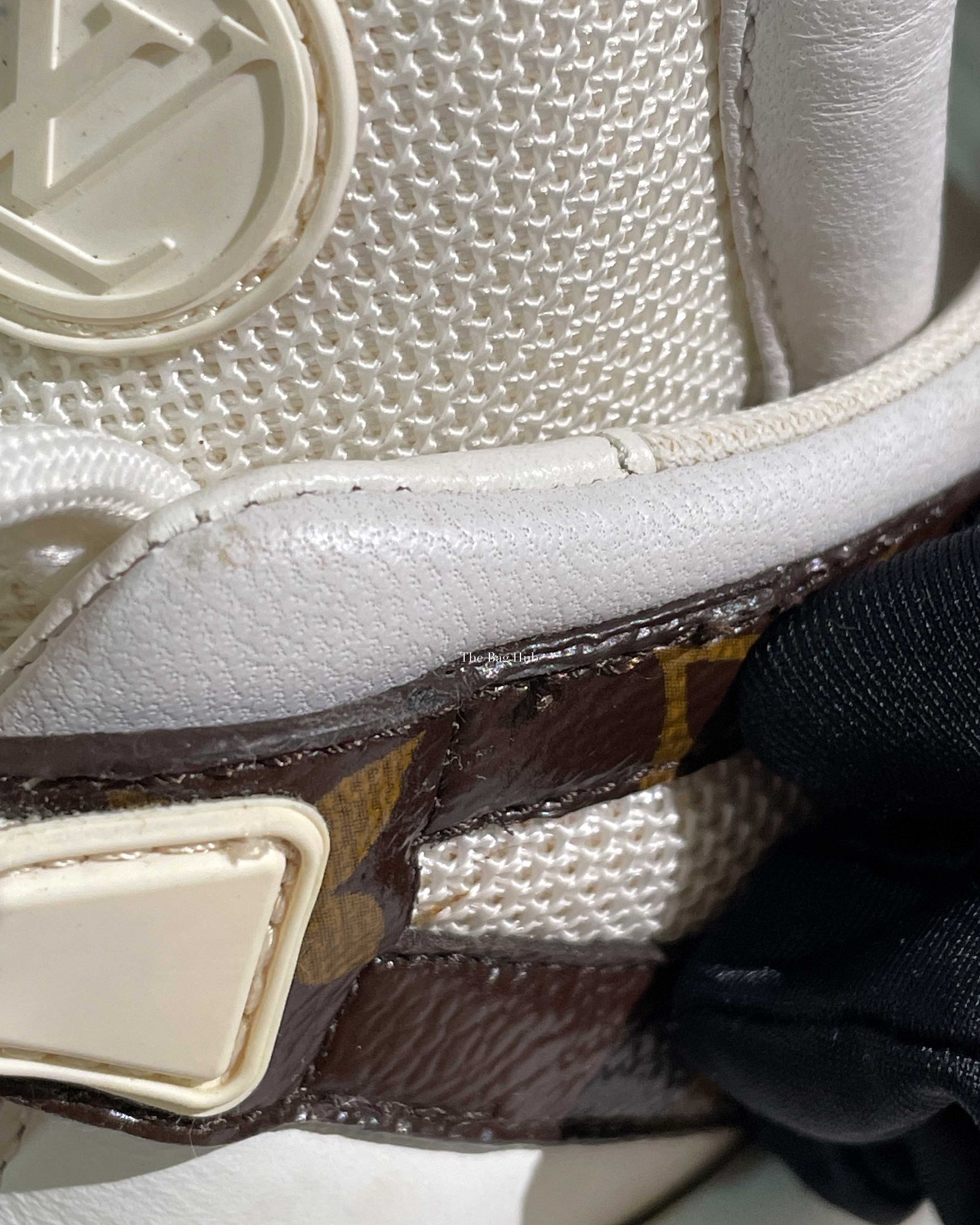 Louis Vuitton White/Monogram Canvas Archlight Lace Up Sneakers Size 42