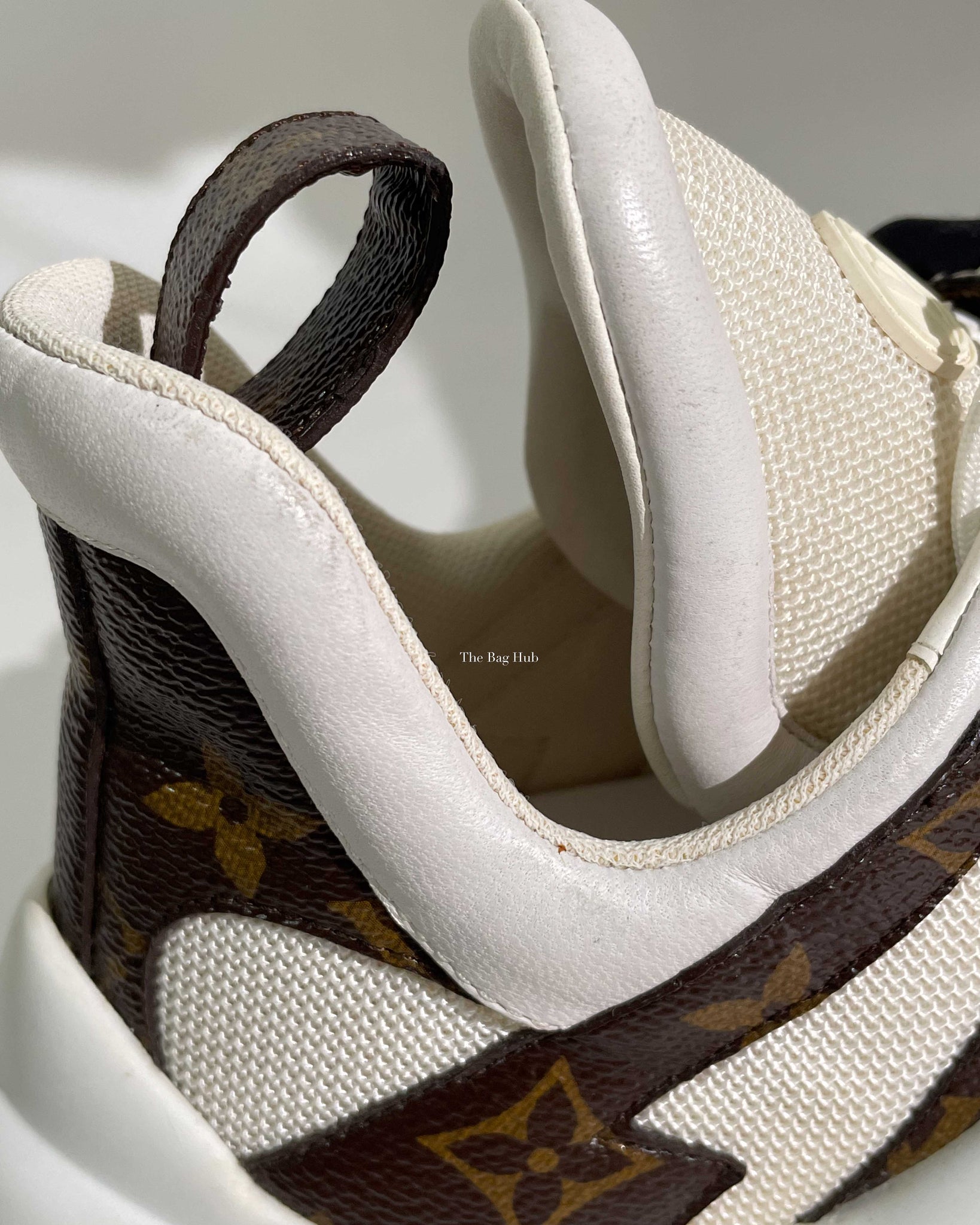 Louis Vuitton White/Monogram Canvas Archlight Lace Up Sneakers Size 42