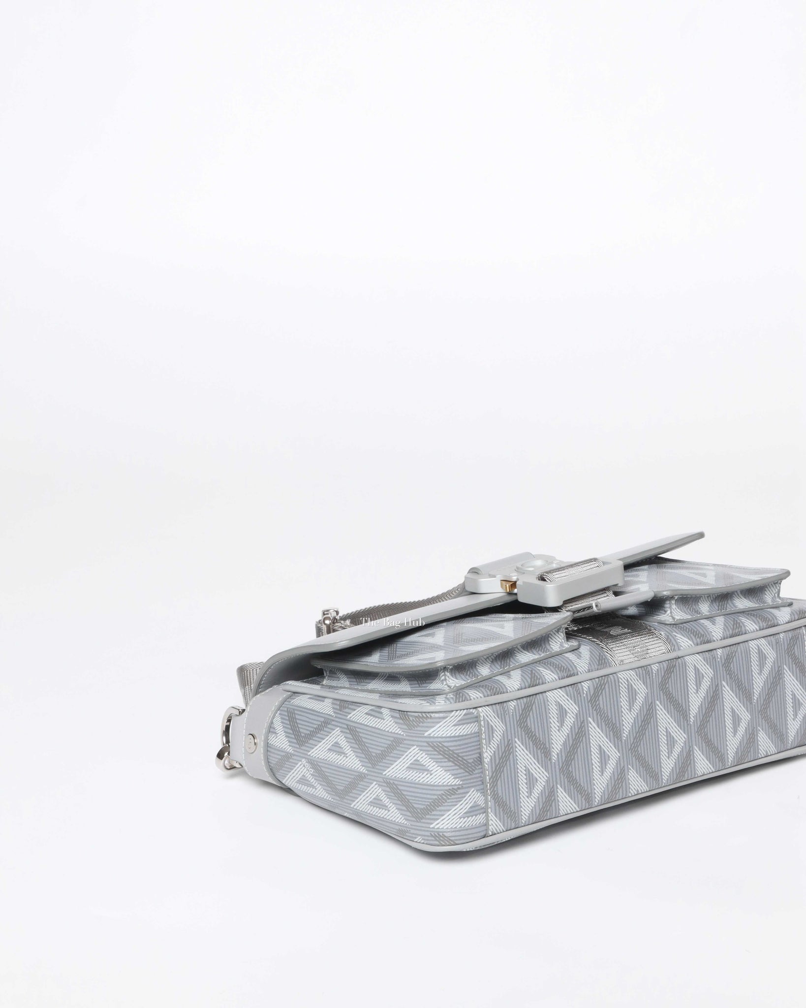 Christian Dior Gray CD Diamond Canvas Hit The Road With Strap Men's Bag - 7