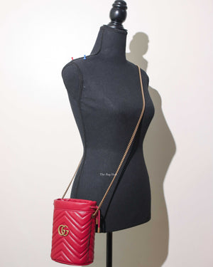 Gucci Red Leather GG Marmont Matelassè Mini Bucket Bag-10