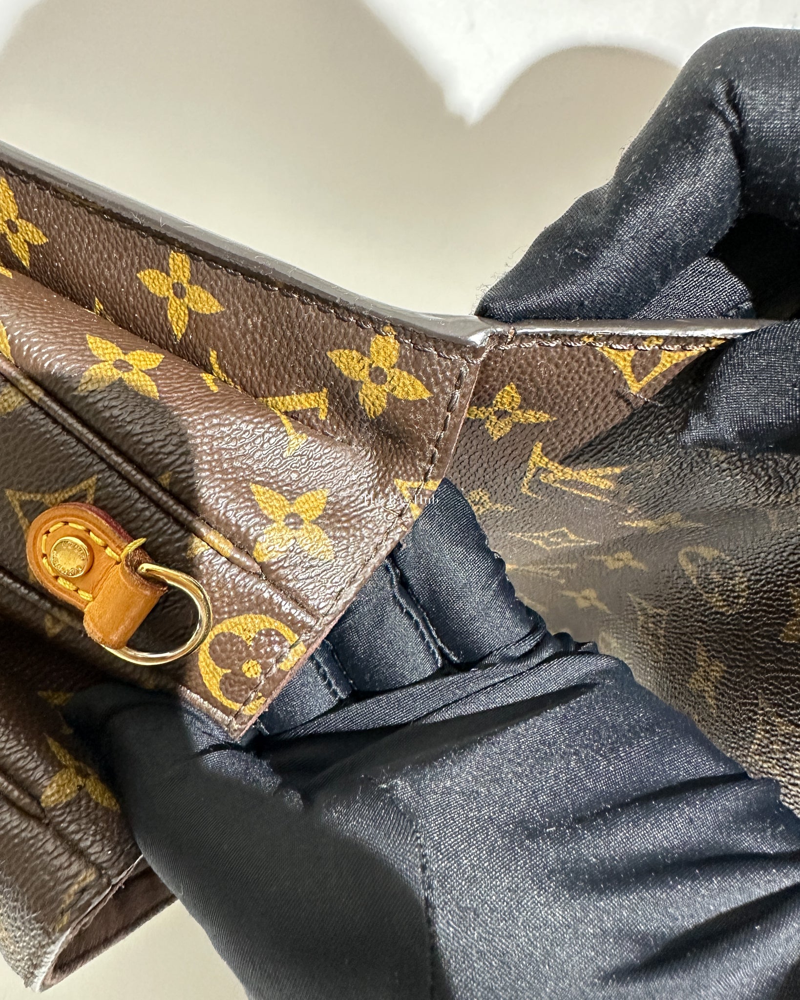 Louis Vuitton Monogram Pochette Metis Bag-16
