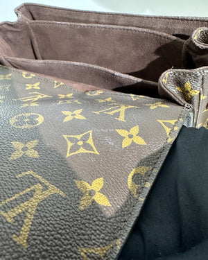 Louis Vuitton Monogram Pochette Metis Bag-35
