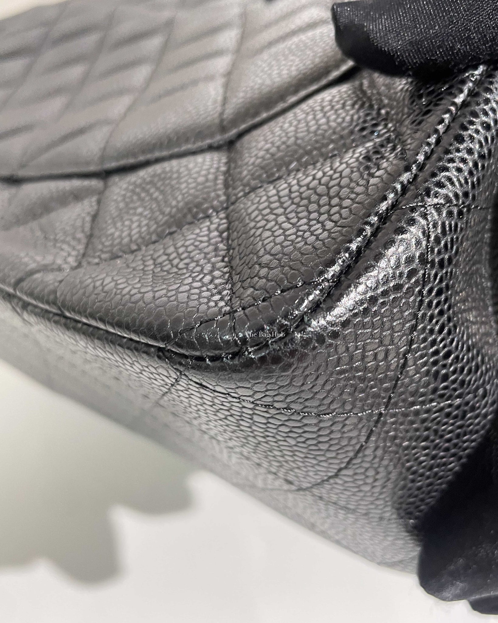 CHANEL Jumbo Classic Double Flap Bag in Black Caviar GHW