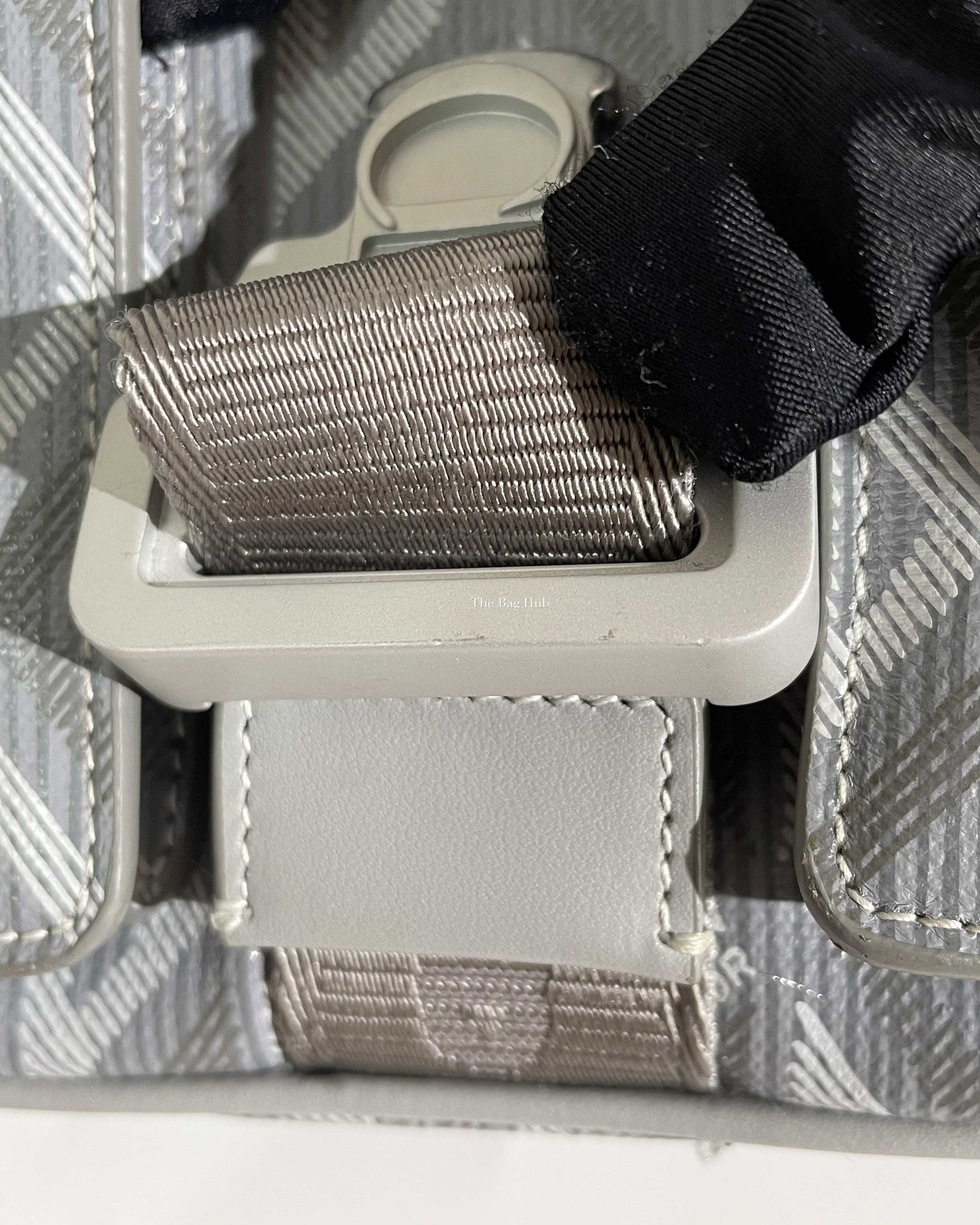 Christian Dior Gray CD Diamond Canvas Hit The Road With Strap Men's Bag - 15