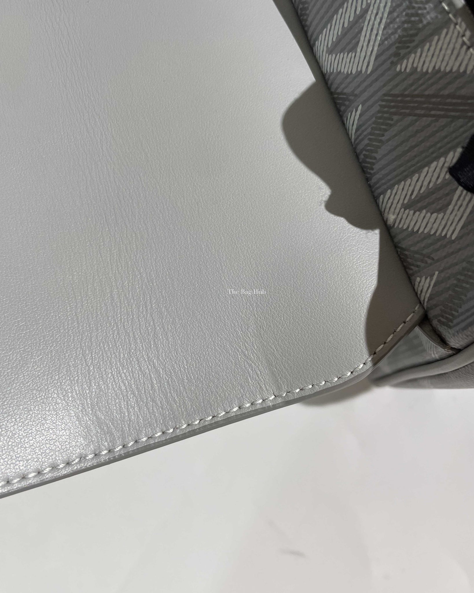 Christian Dior Gray CD Diamond Canvas Hit The Road With Strap Men's Bag - 21