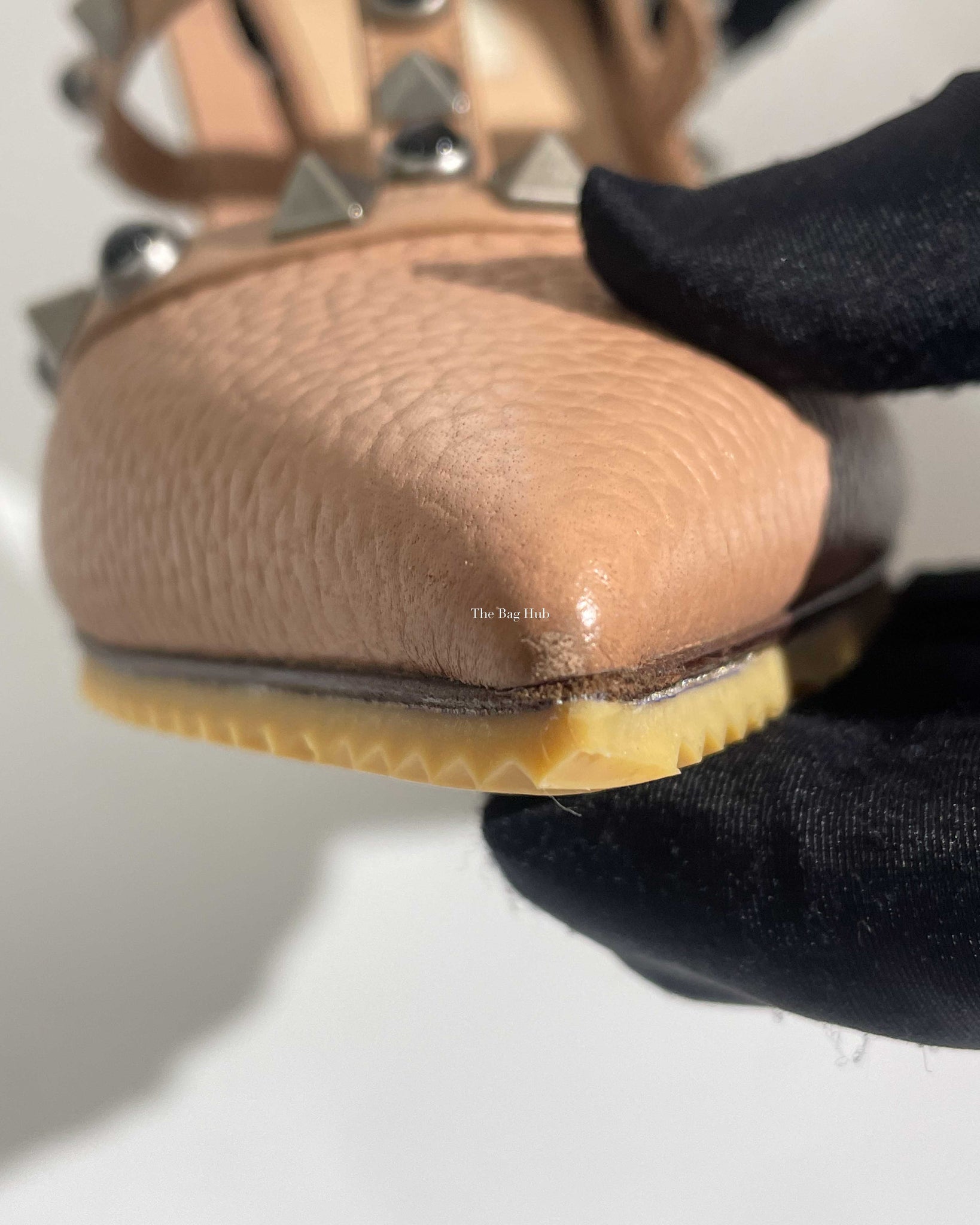 Valentino Garavani Beige Grained Calfskin Rockstud Caged Pumps 100MM Size 39-16