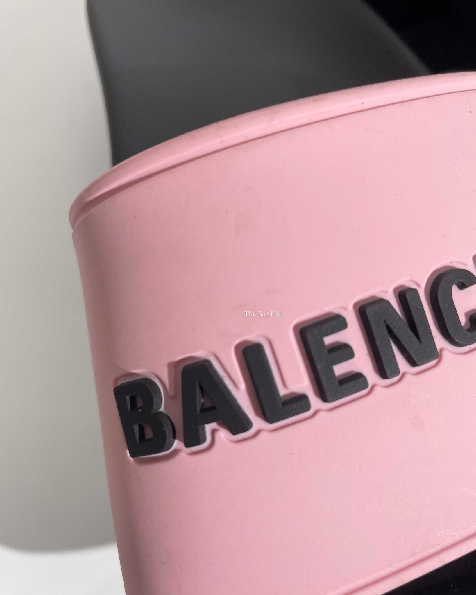 Balenciaga Black/Pink Rubber Women's Pool Slides Size 35-15