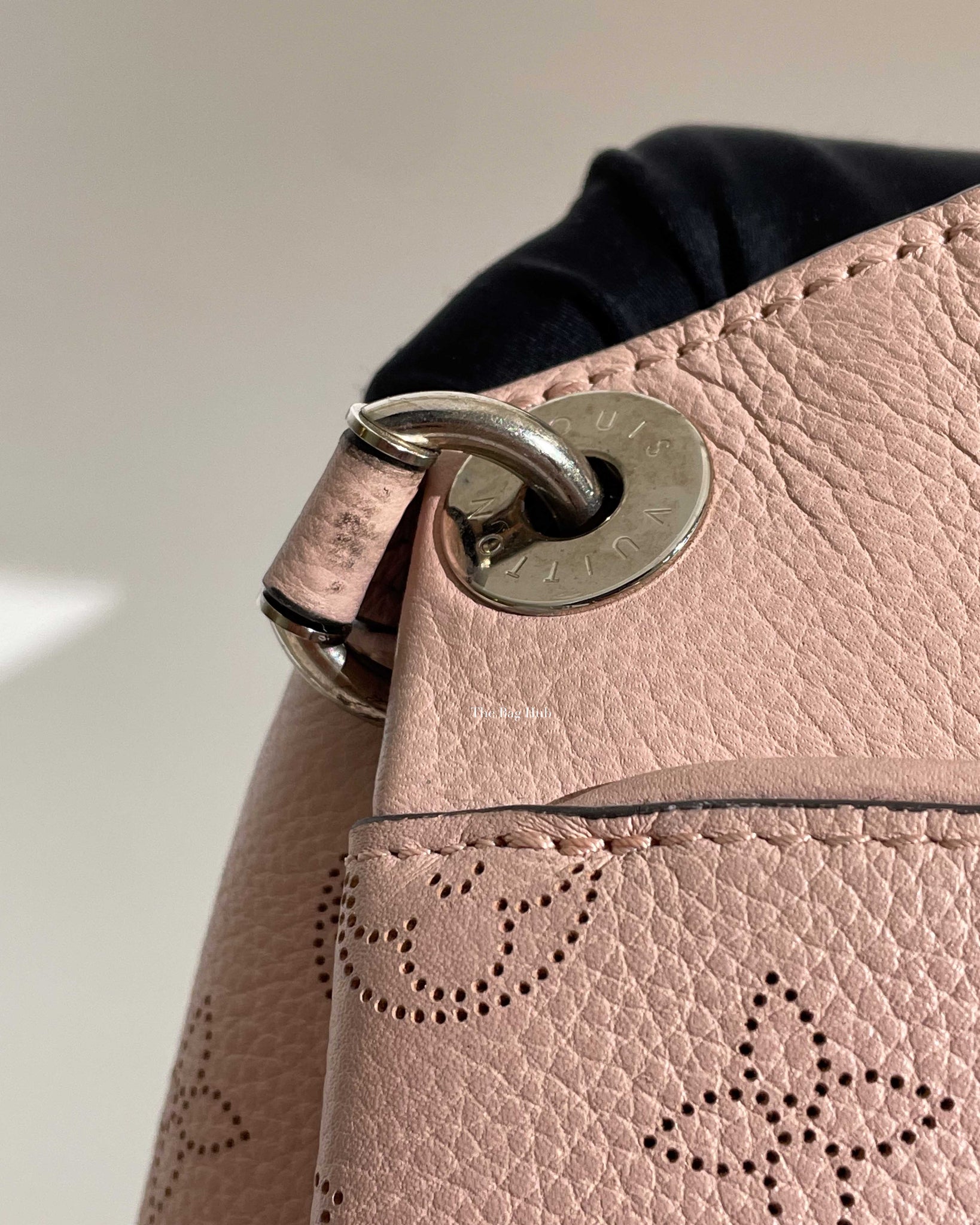 Louis Vuitton Pink Mahina Leather Sevres Bag-14