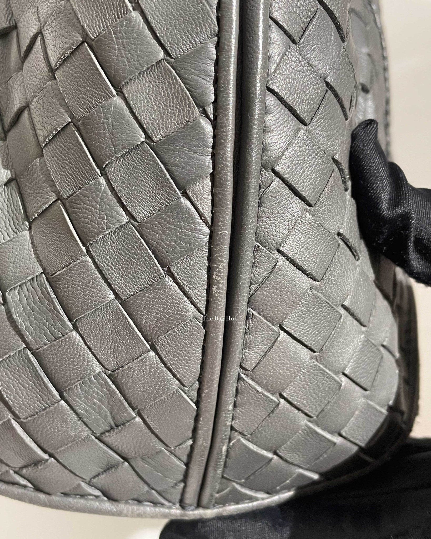 Bottega Veneta Gray Intrecciato Nappa Ball Hobo Bag
