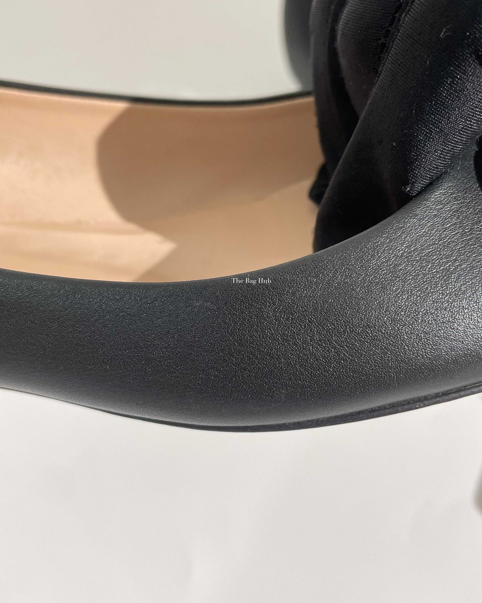 Gucci Black Calfskin Horsebit Ballet Flats Size 36.5