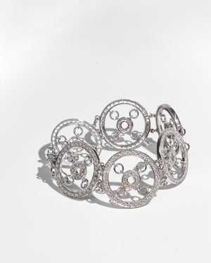 Circular Diamond Bracelet in 18K White Gold HK Setting