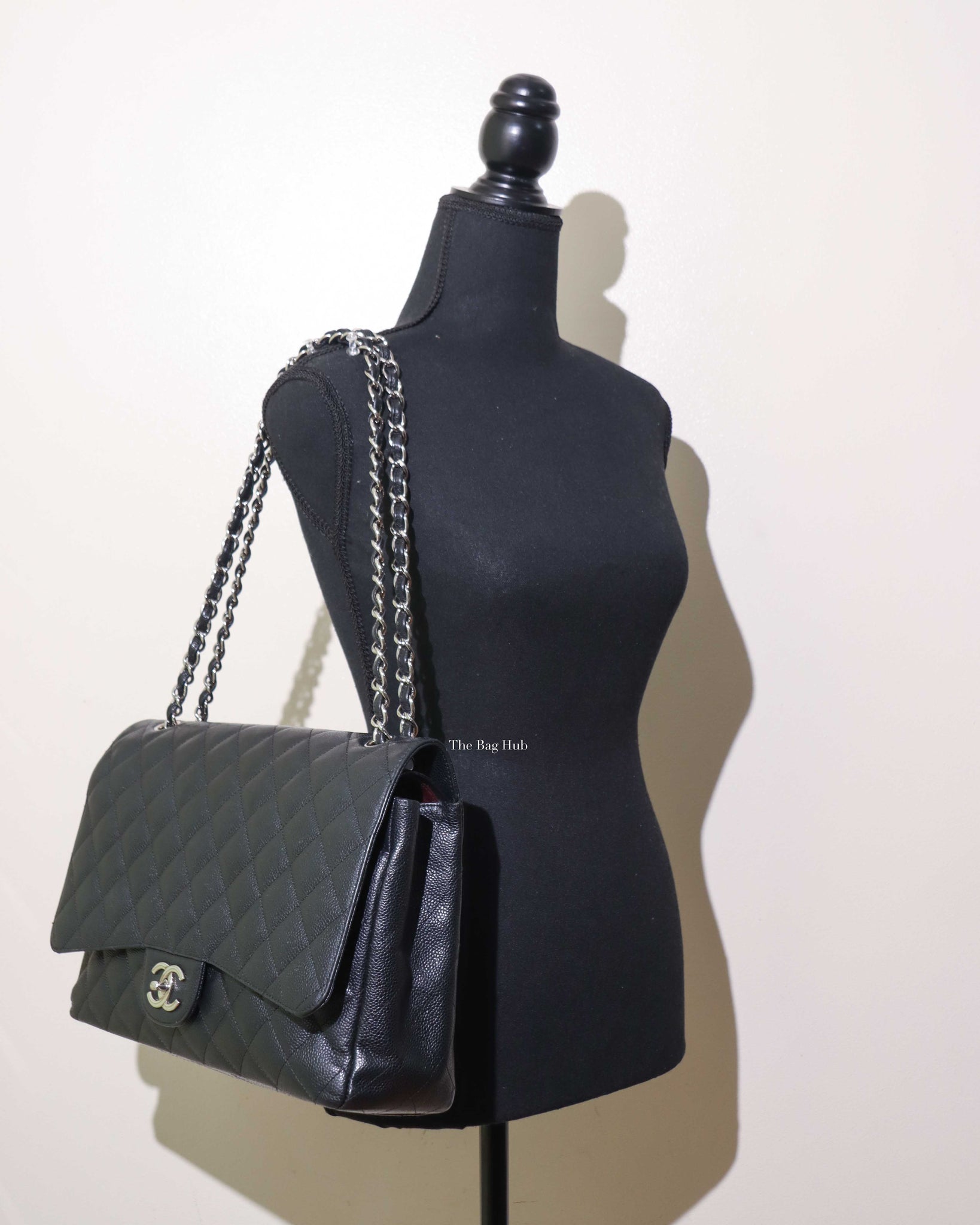 Chanel Black Caviar Maxi Double Flap Shoulder Bag, Designer Brand, Authentic  Chanel