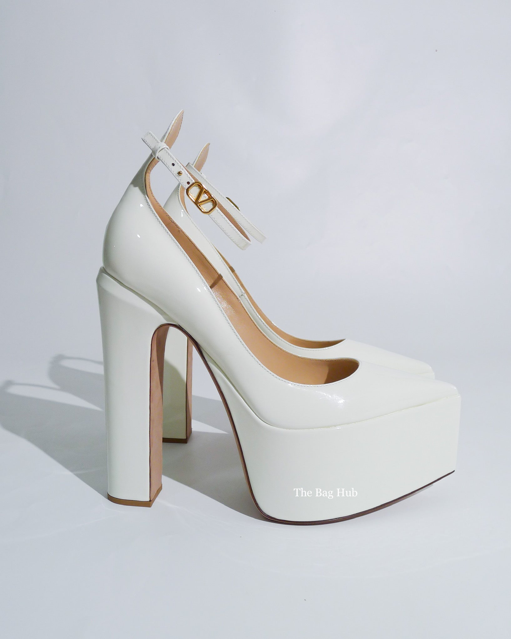 Valentino Garavani White Patent Tan-Go Platform Pump Size 39-3