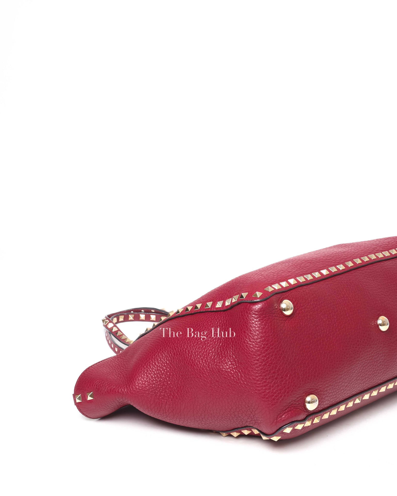 Valentino Garavani Red Grainy Calfskin Leather Medium Rockstud Bag