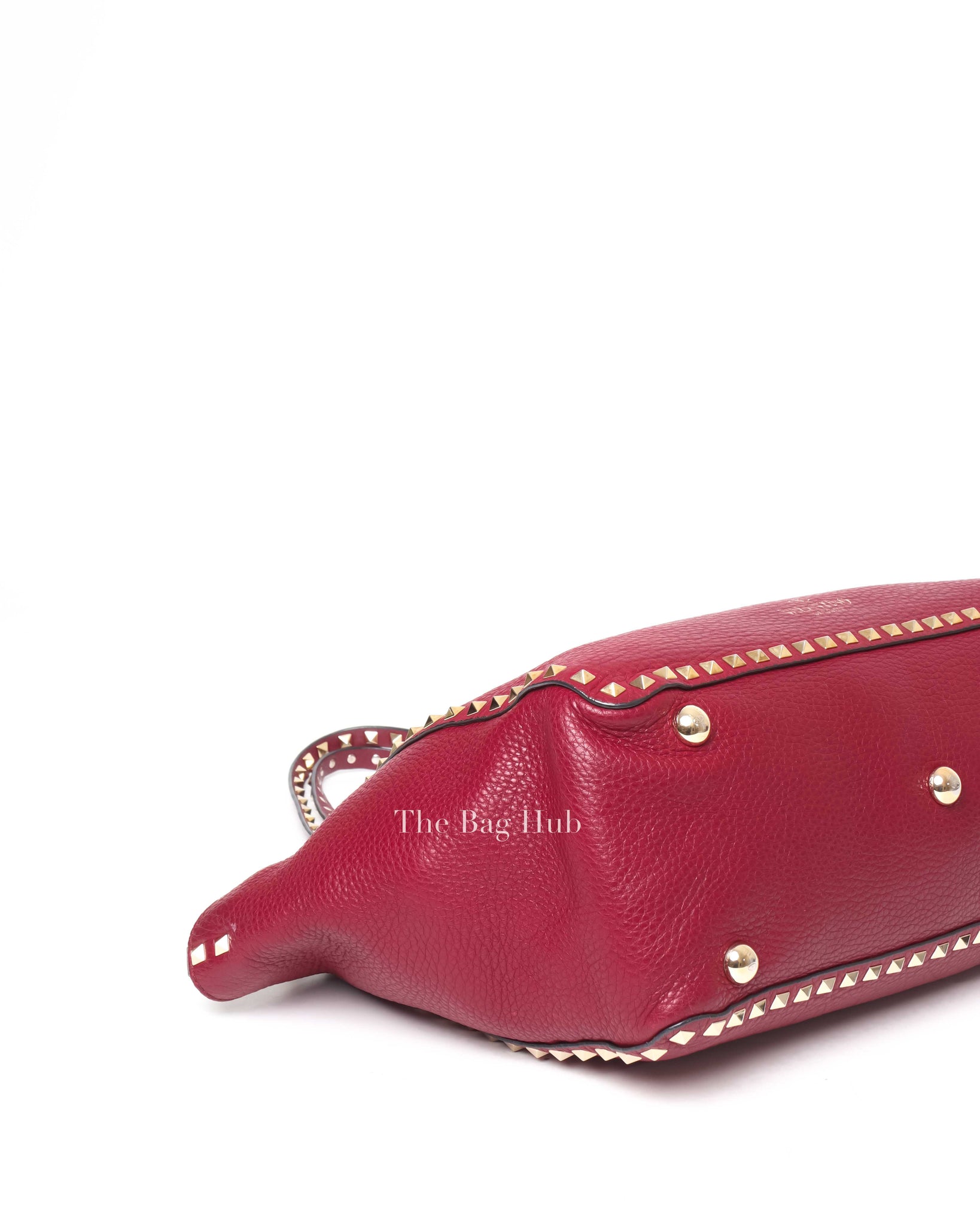 Valentino Garavani Red Grainy Calfskin Leather Medium Rockstud Bag