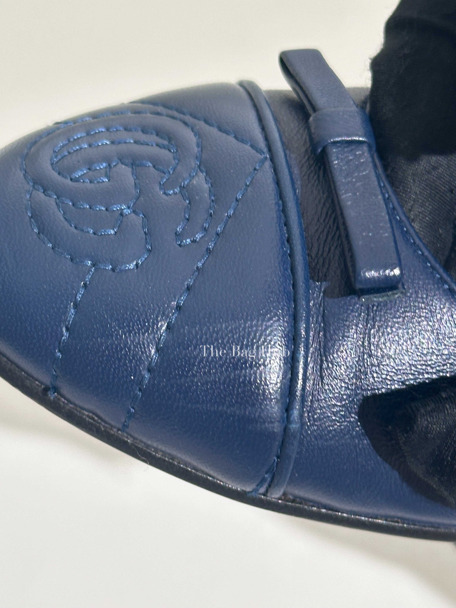 Gucci Blue Agata Nappa Leather Charlotte Ballet Flats Size 37.5-13