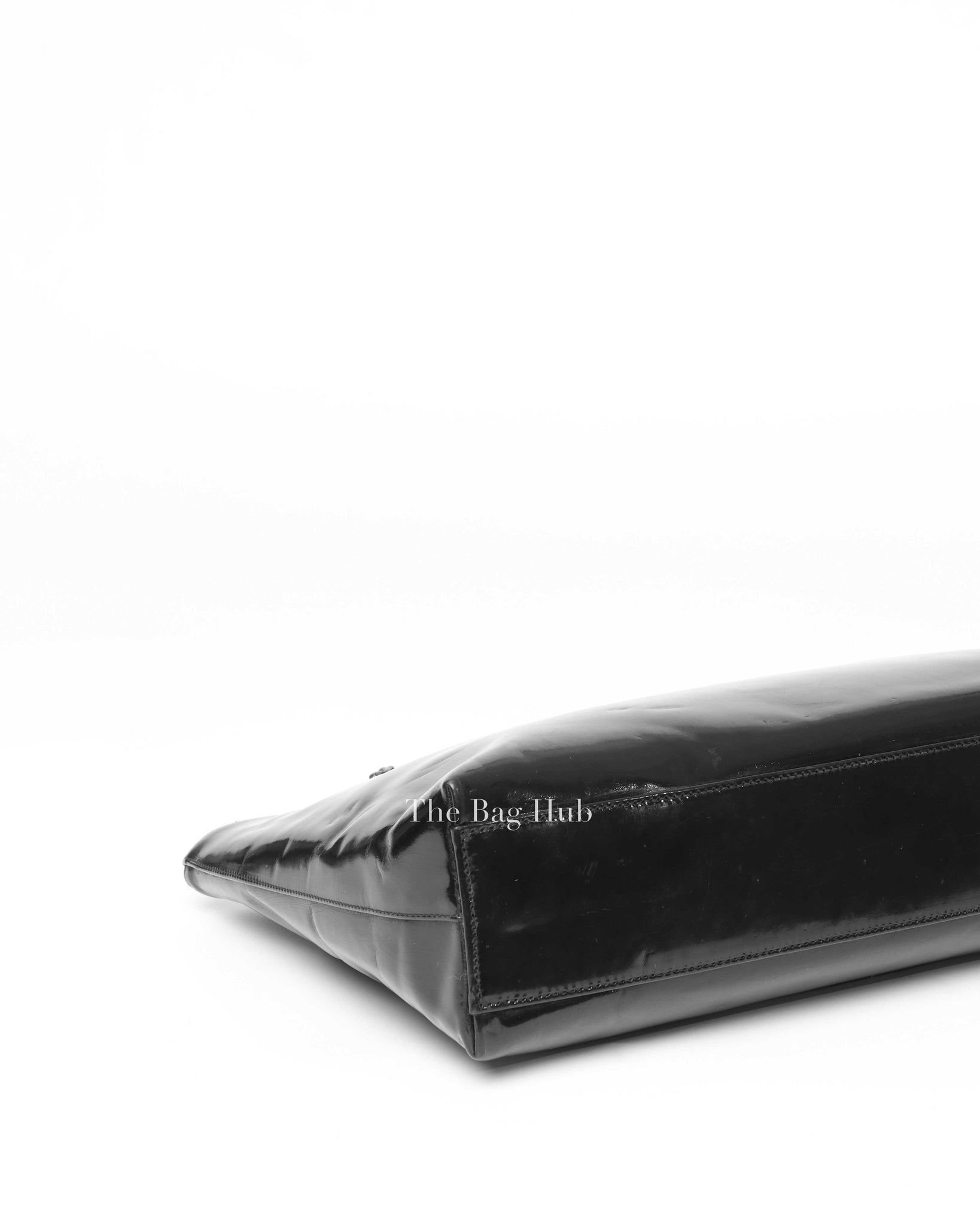 Chanel Black CC Chain Patent Leather Shoulder Bag-Image-7
