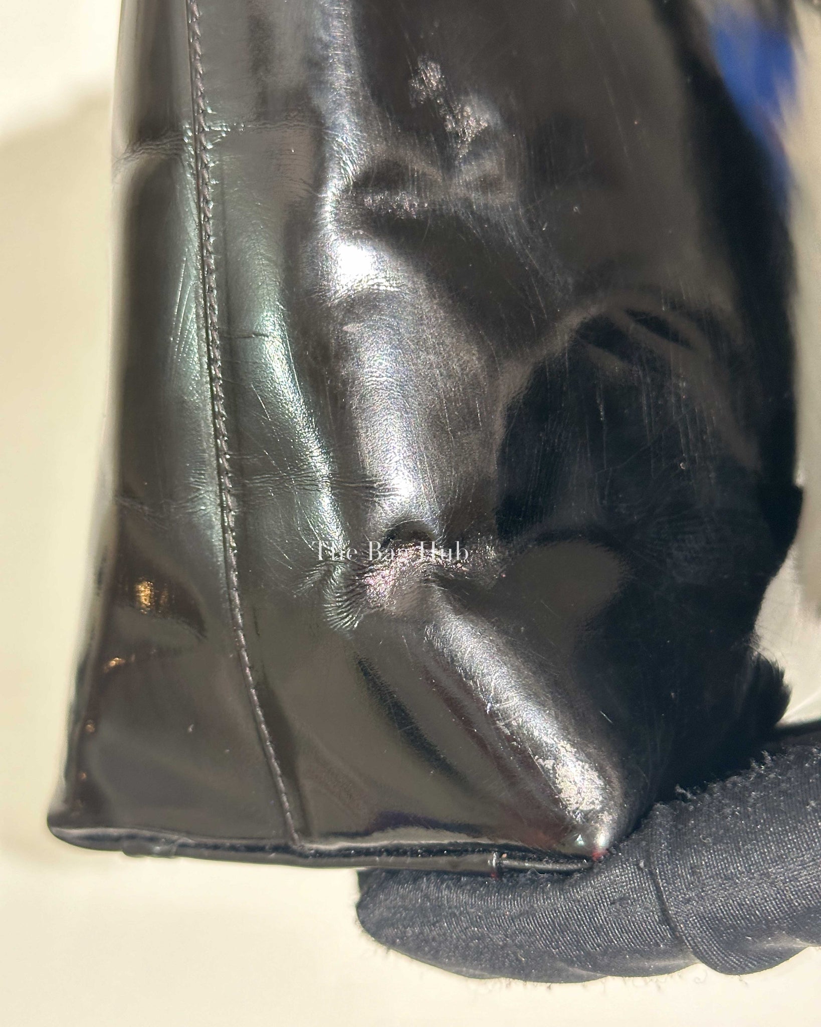 Chanel Black CC Chain Patent Leather Shoulder Bag-Image-18