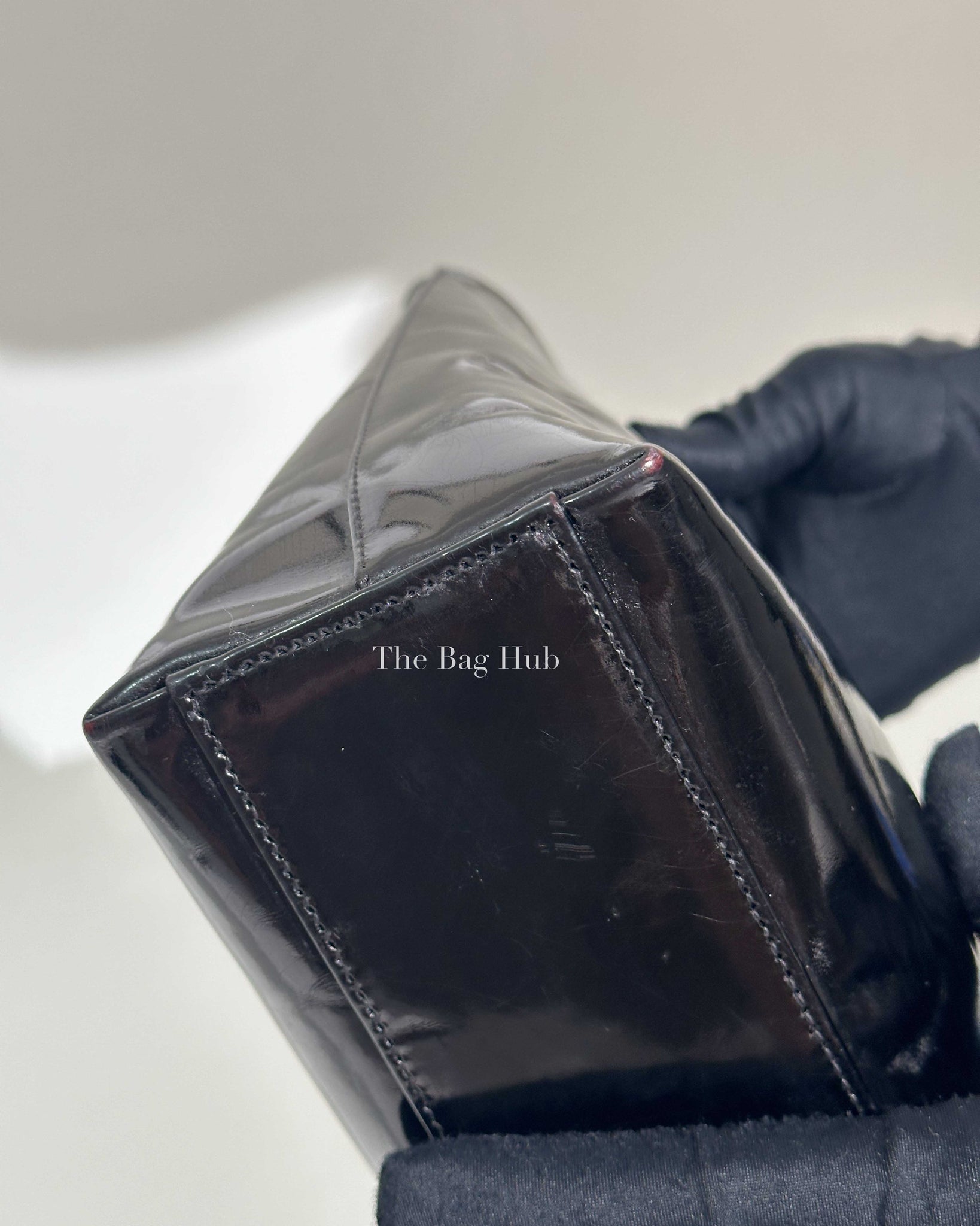 Chanel Black CC Chain Patent Leather Shoulder Bag-Image-24