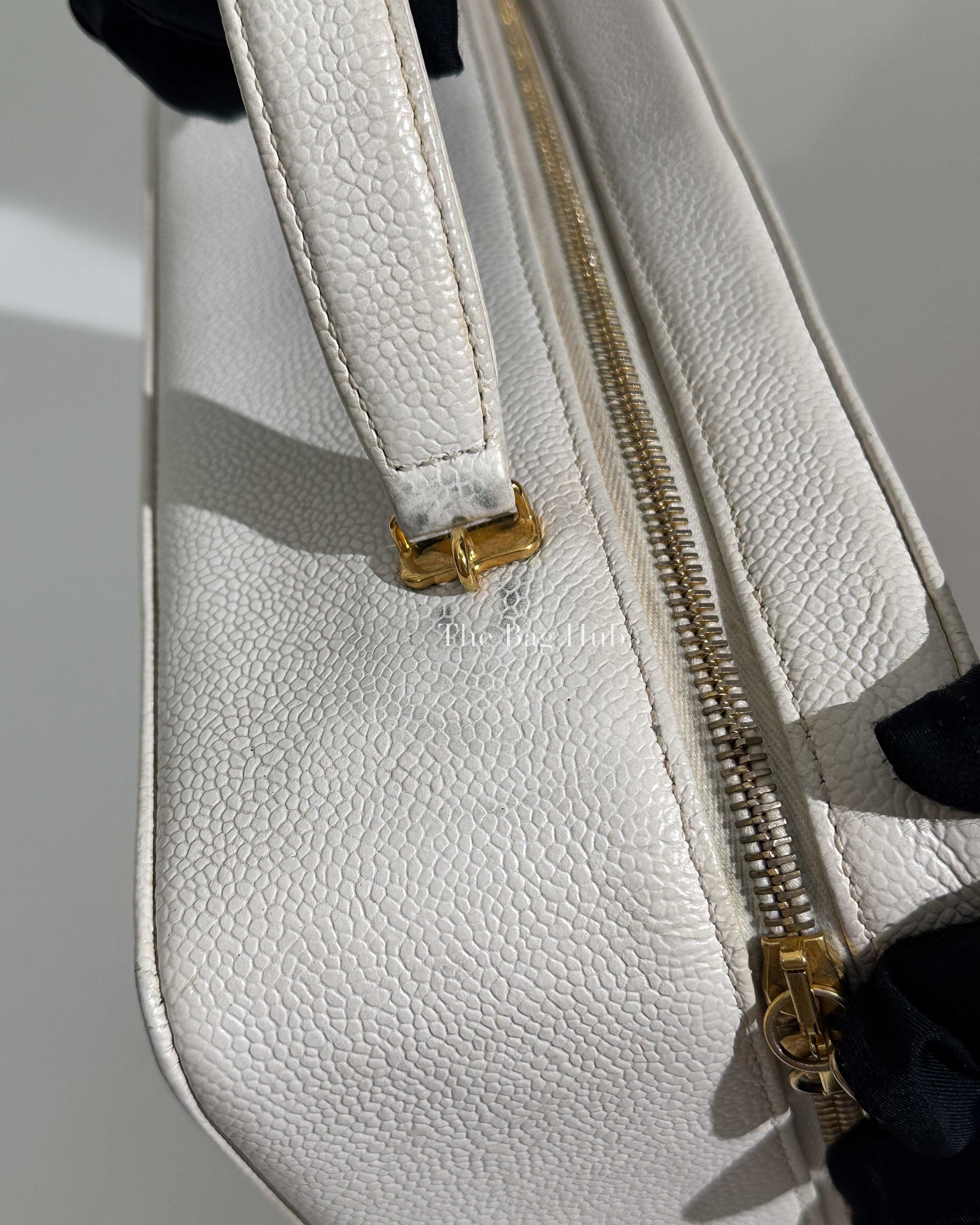 Chanel White Leather CC Filigree Vanity Bag