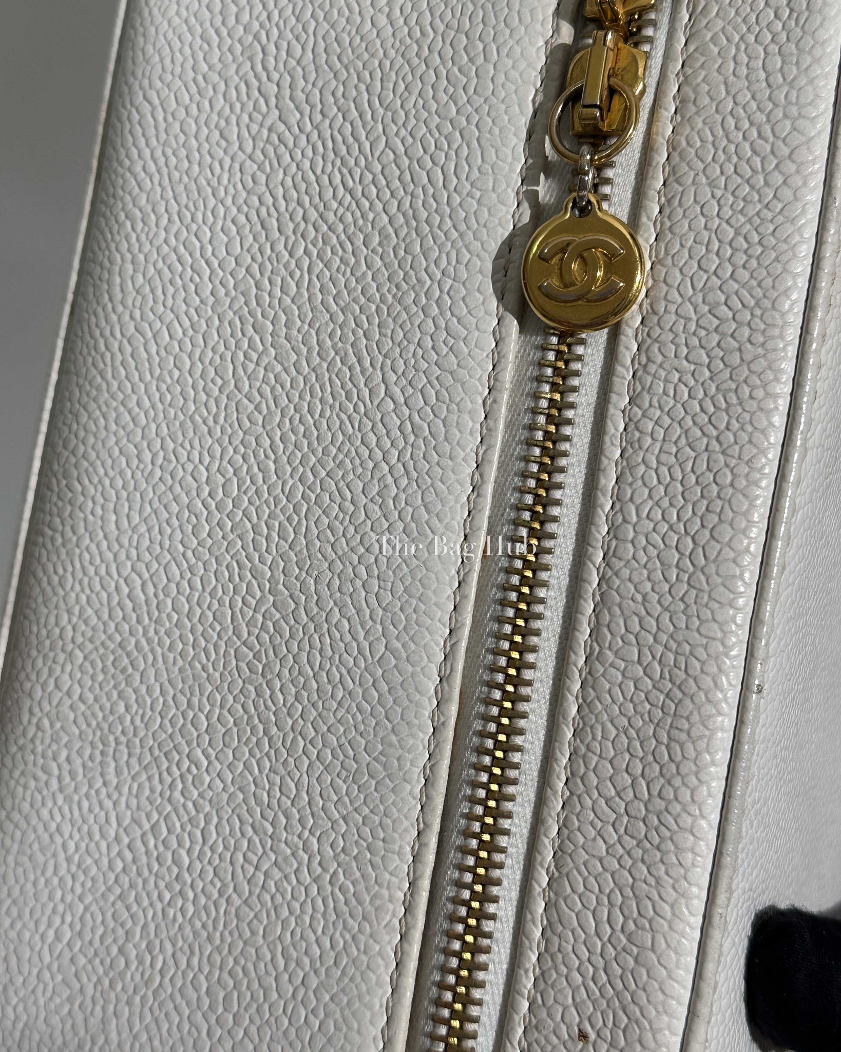 Chanel White Leather CC Filigree Vanity Bag