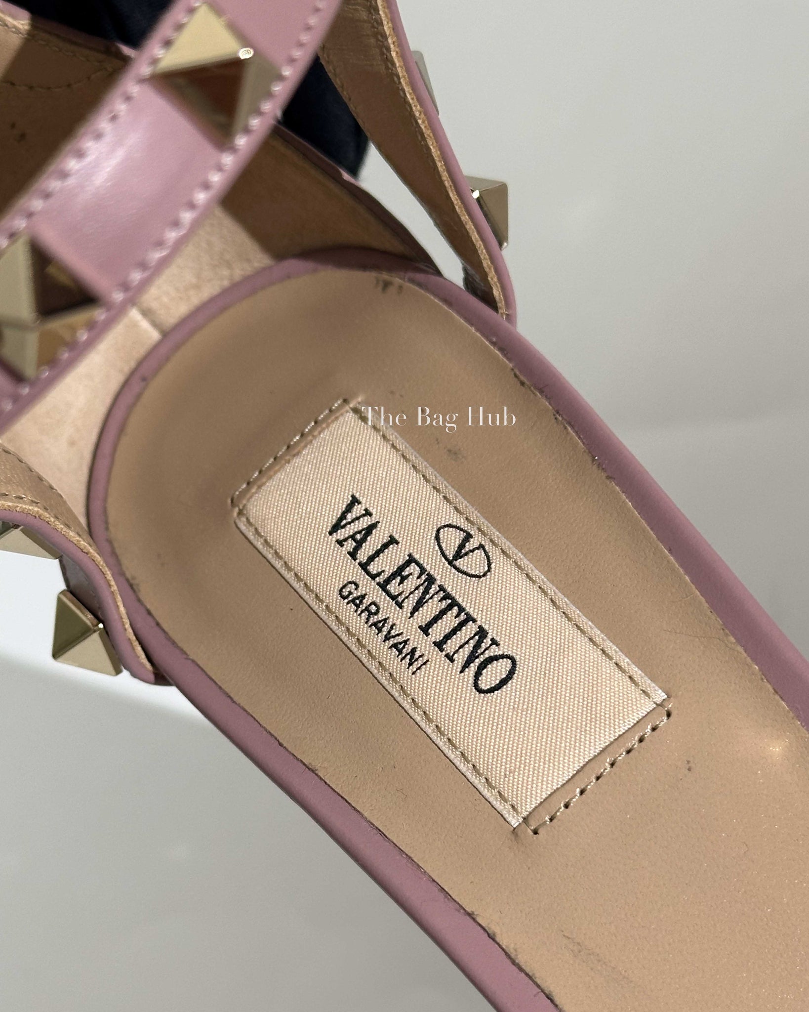 Valentino Garavani Light Mauve Leather Rockstud Block Heel Size 37 - 10