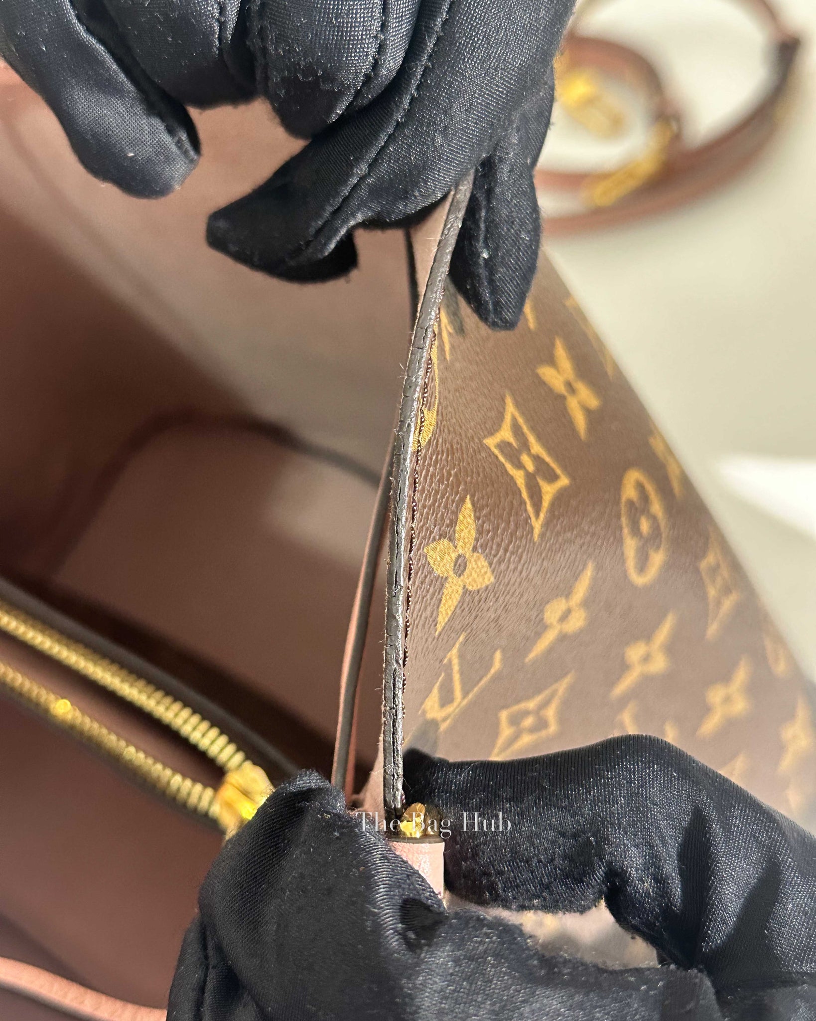 Louis Vuitton Rose Poudre Monogram Leather and Canvas NeoNoe Bag-15