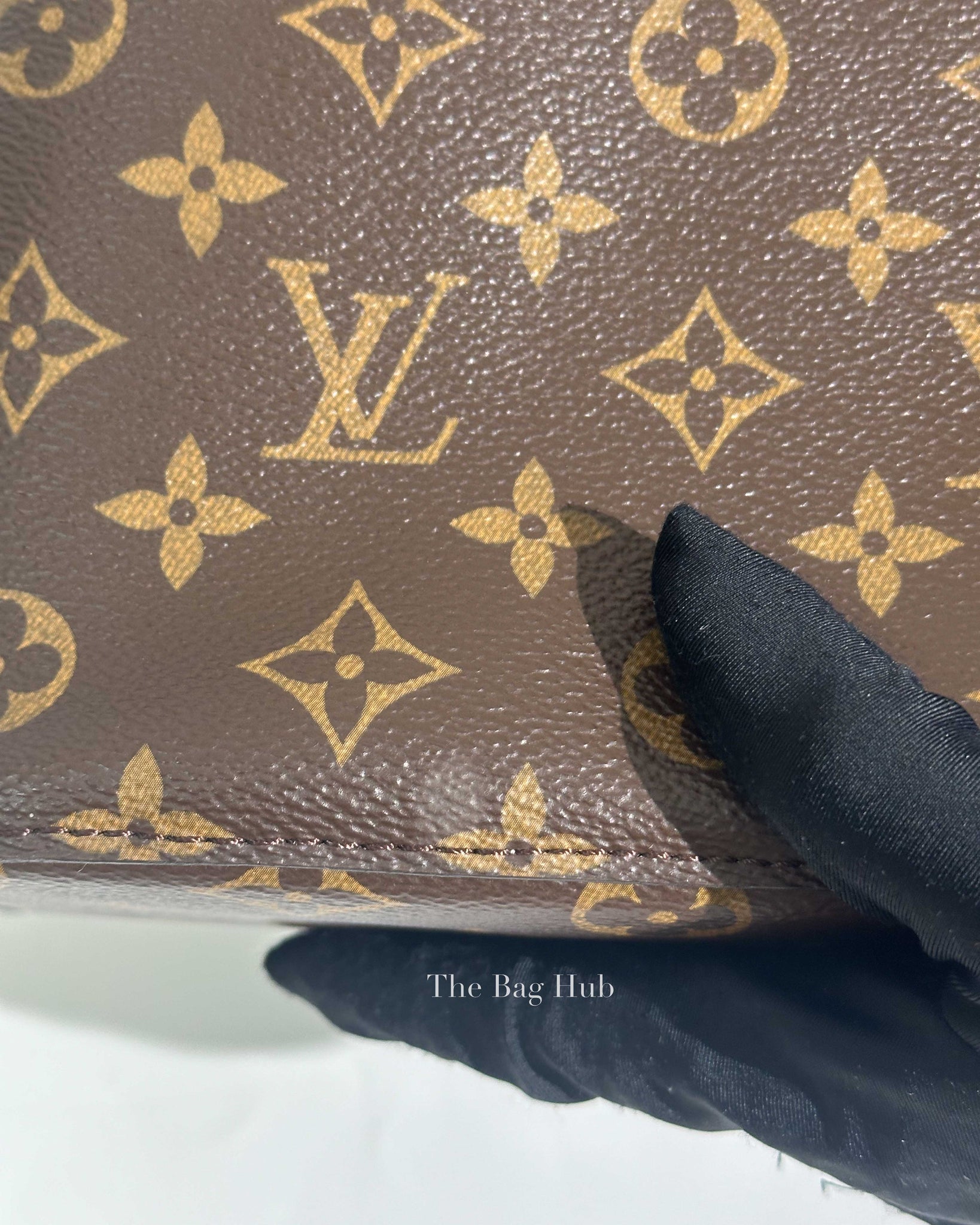 Louis Vuitton Rose Poudre Monogram Leather and Canvas NeoNoe Bag-16