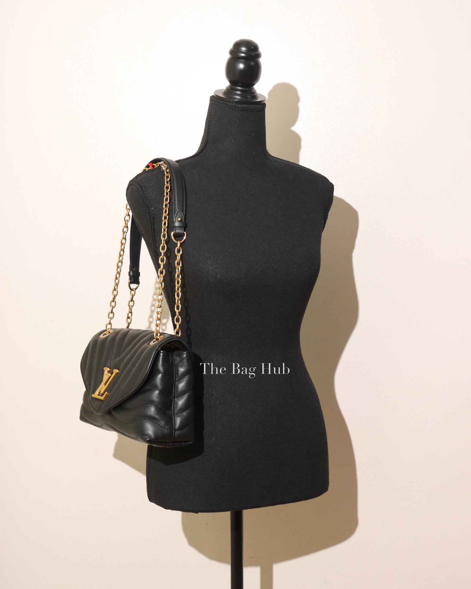 Louis Vuitton Black Quilted Calf Leather New Wave Chain MM Bag