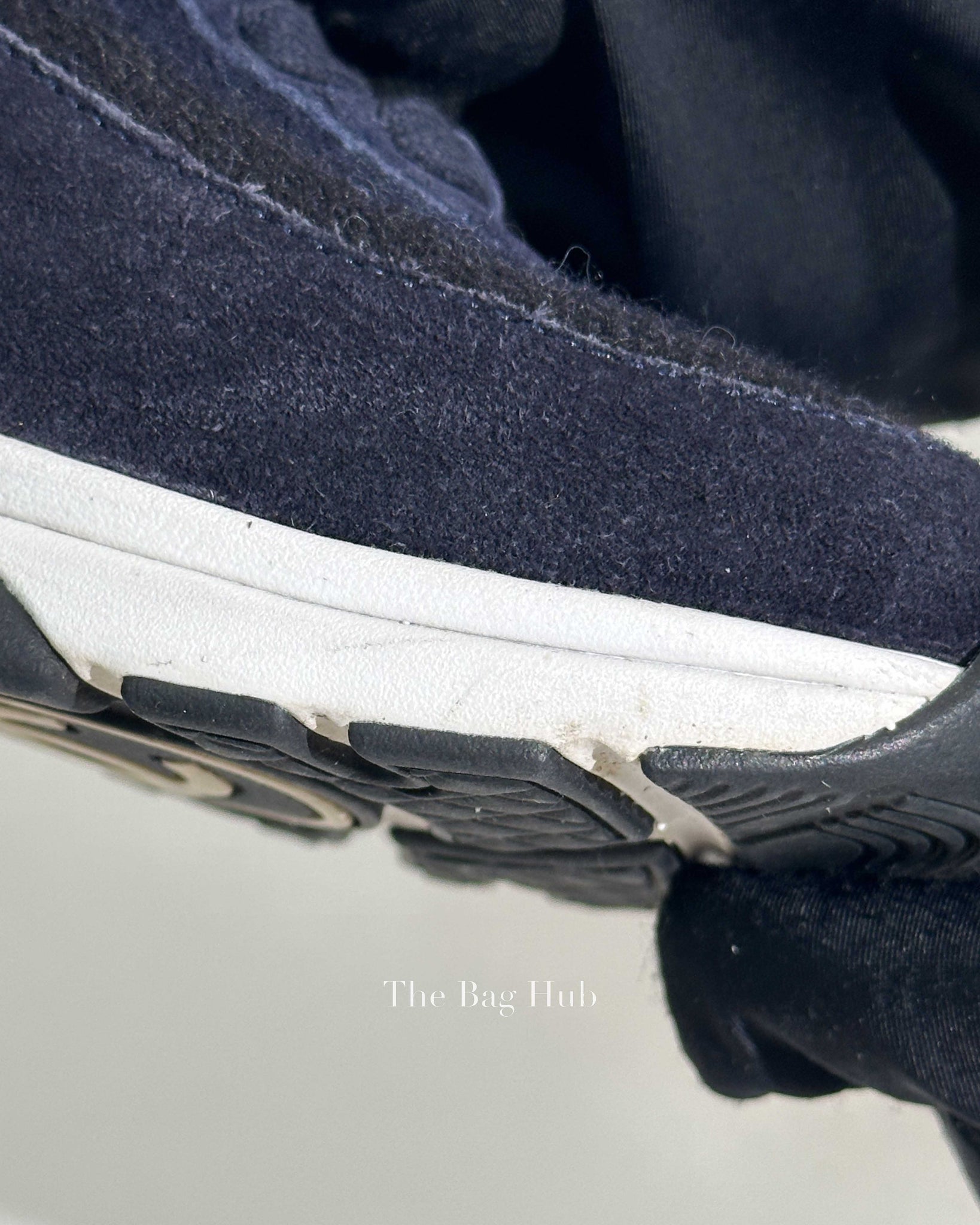 Chanel Navy Blue Knit &amp; Suede Calfskin CC Logo Women's Sneaker Size 37
