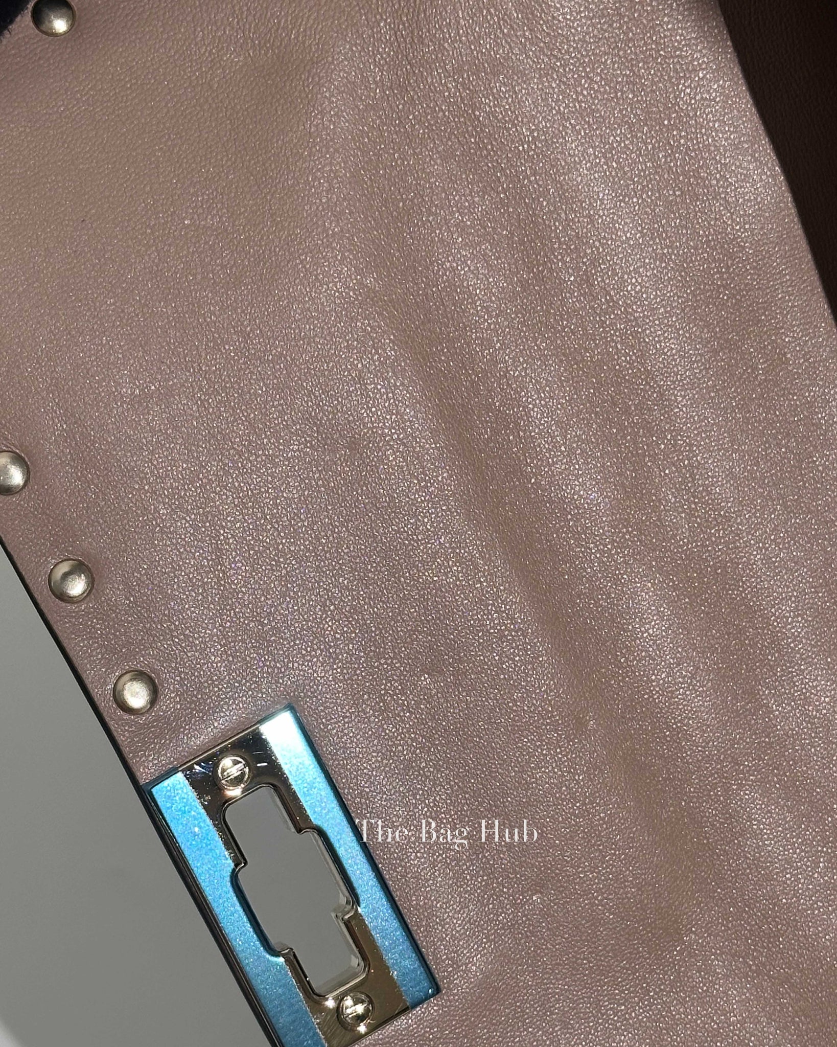 Valentino Poudre Leather Rockstud Spike Medium Bag