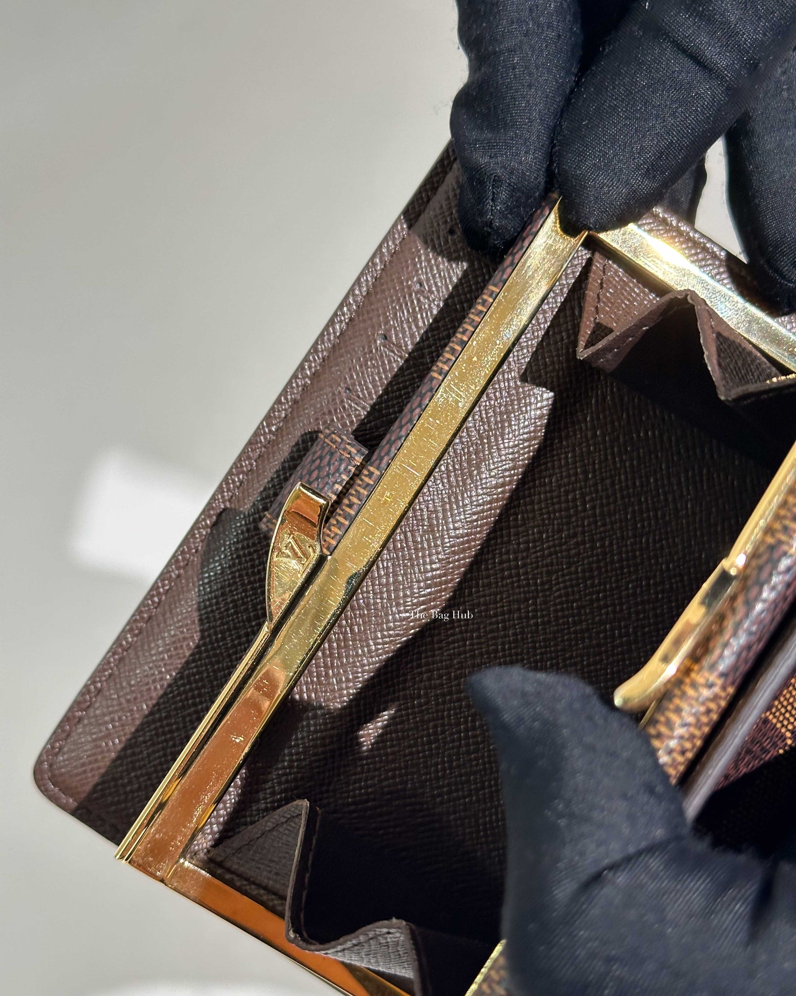 Louis Vuitton Damier Ebene French Kisslock Bi-fold Wallet-17