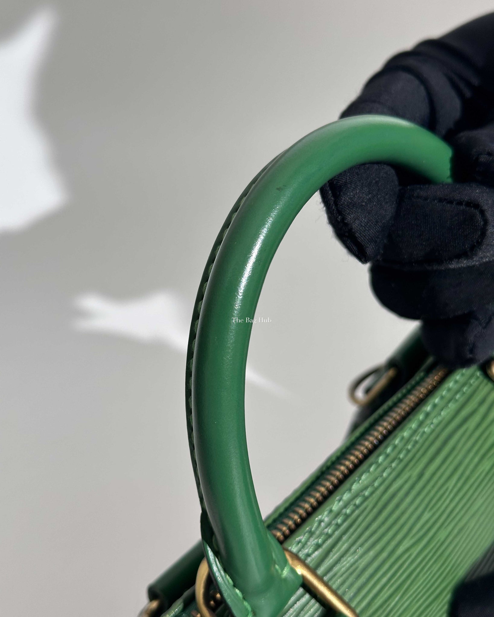 Louis Vuitton Green Epi Alma PM Shoulder Bag-26