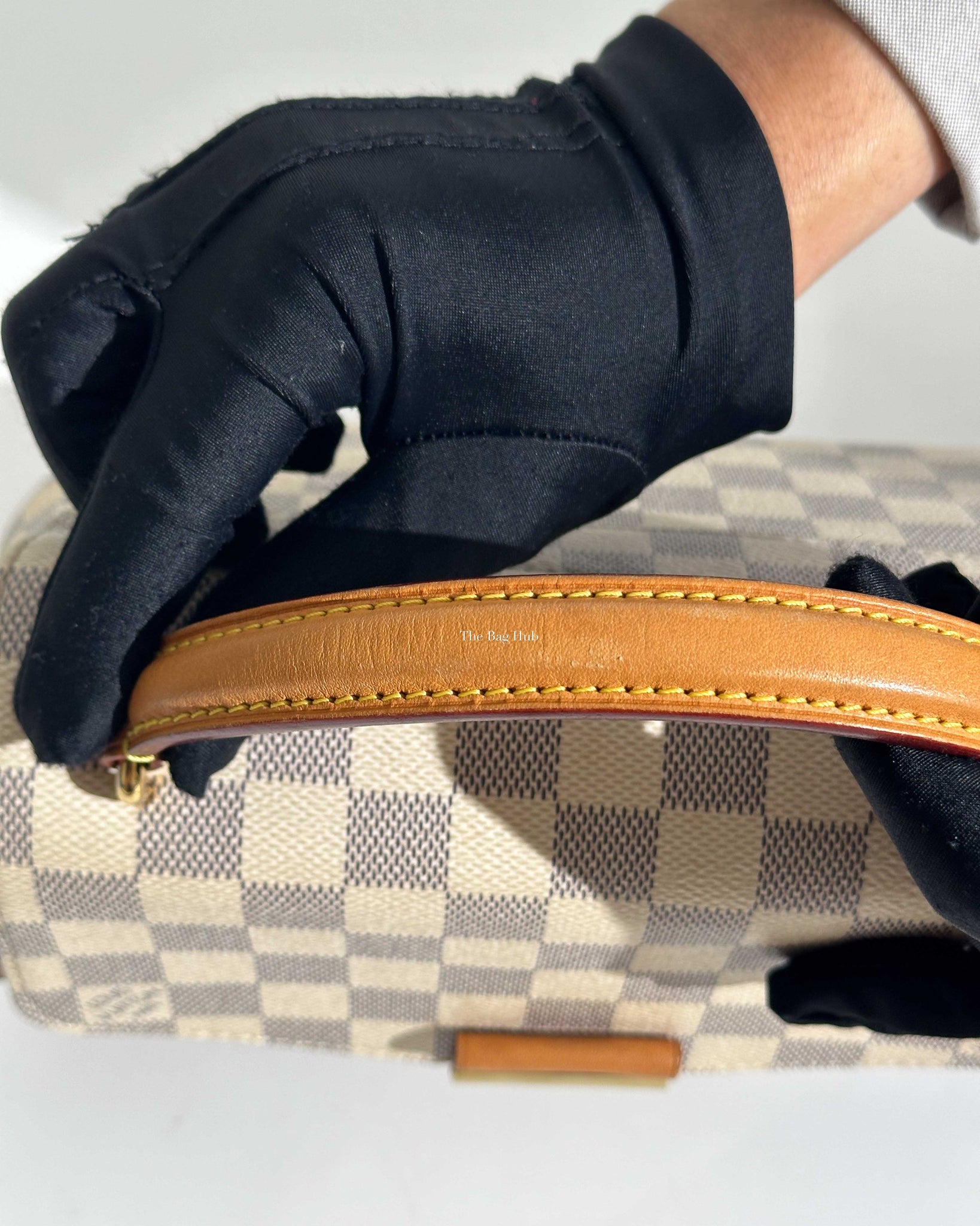 Louis Vuitton Damier Azur Croisette Crossbody Bag-16